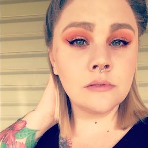 Meet your Posher, Nicole